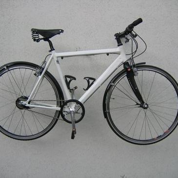 XLR8R